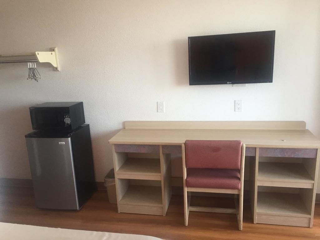 Motel 6 Lost Hills / Buttonwillow Racetrack Extérieur photo
