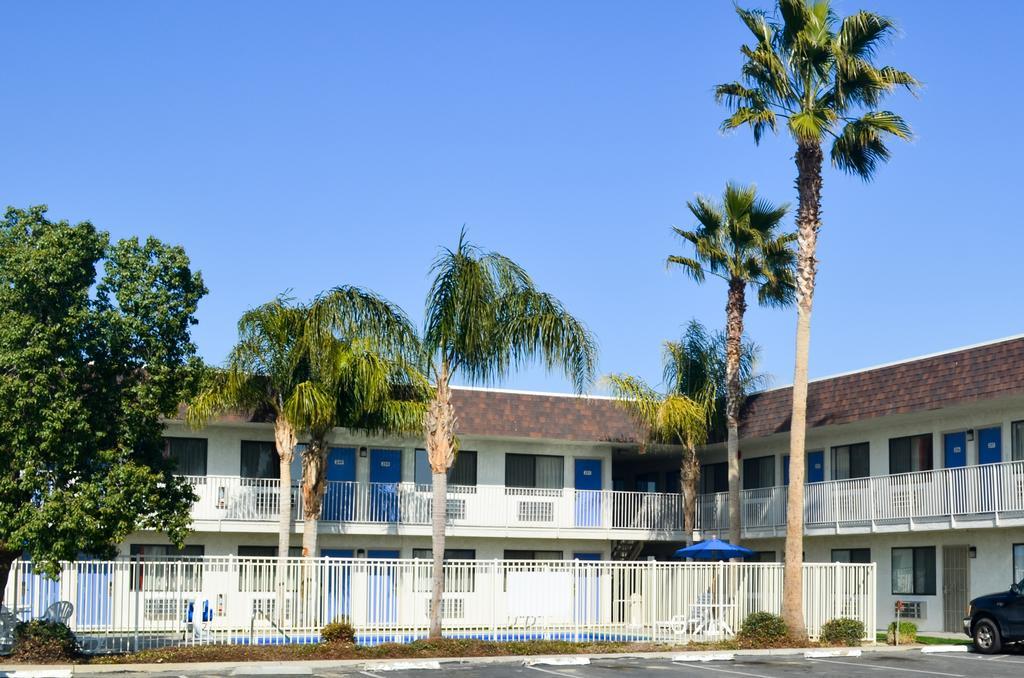 Motel 6 Lost Hills / Buttonwillow Racetrack Extérieur photo