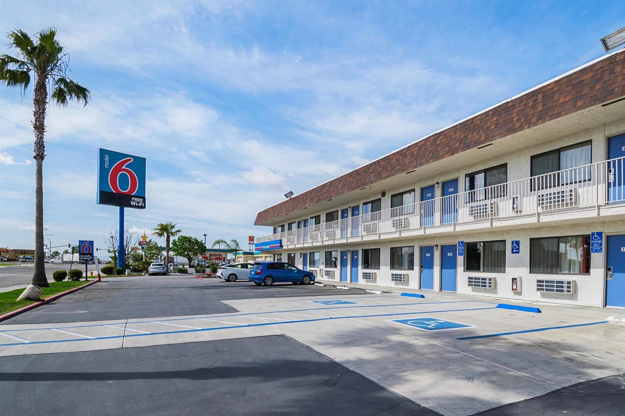 Motel 6 Lost Hills / Buttonwillow Racetrack Extérieur photo