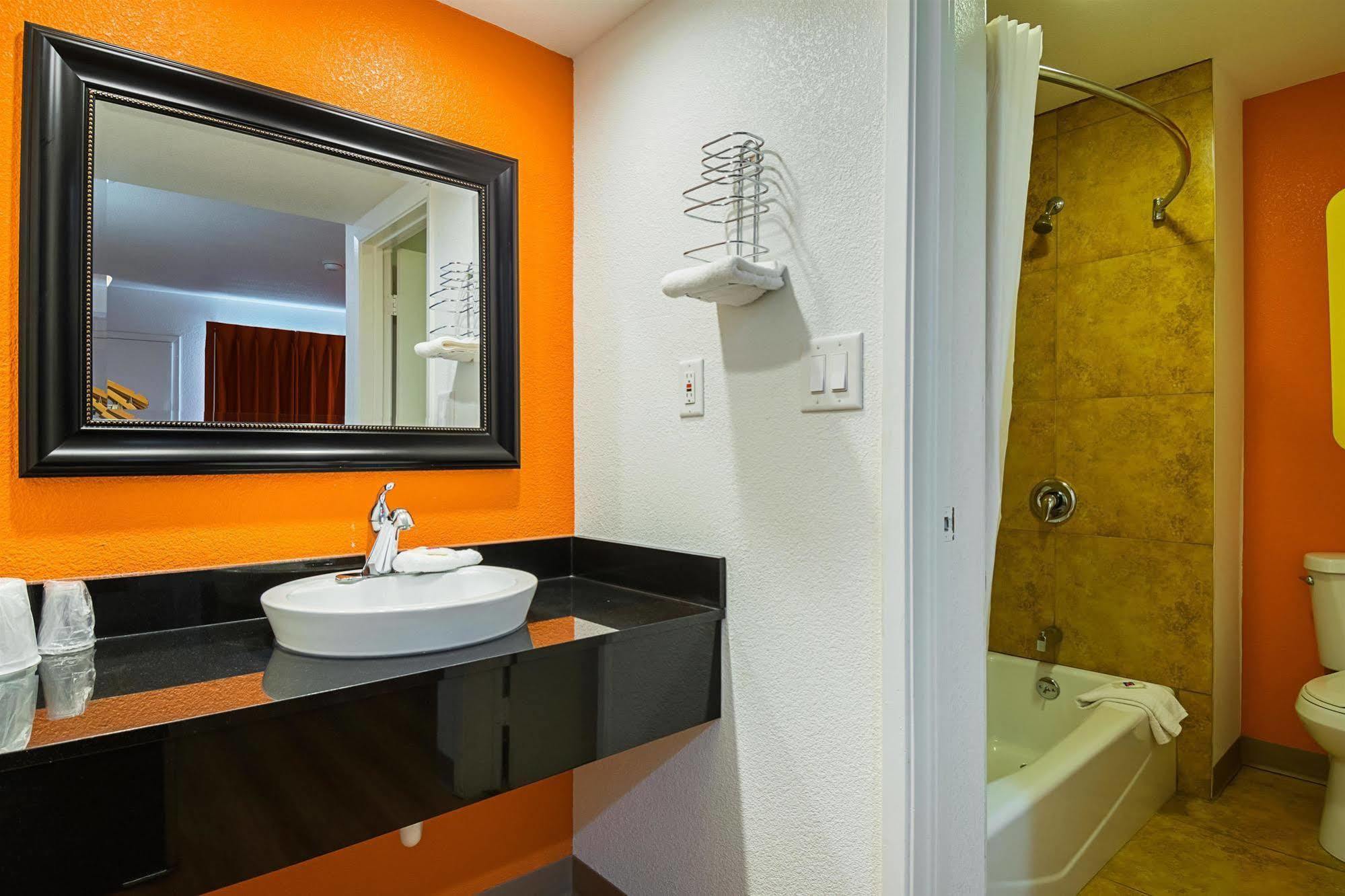 Motel 6 Lost Hills / Buttonwillow Racetrack Extérieur photo